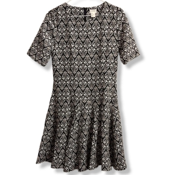 H&M Conscious Collection Black and White Fit and Flare Mini Dress Crew Neck - Picture 1 of 12